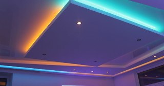 Натяжной потолок с подсветкой Реутов, цена от 2135 руб.